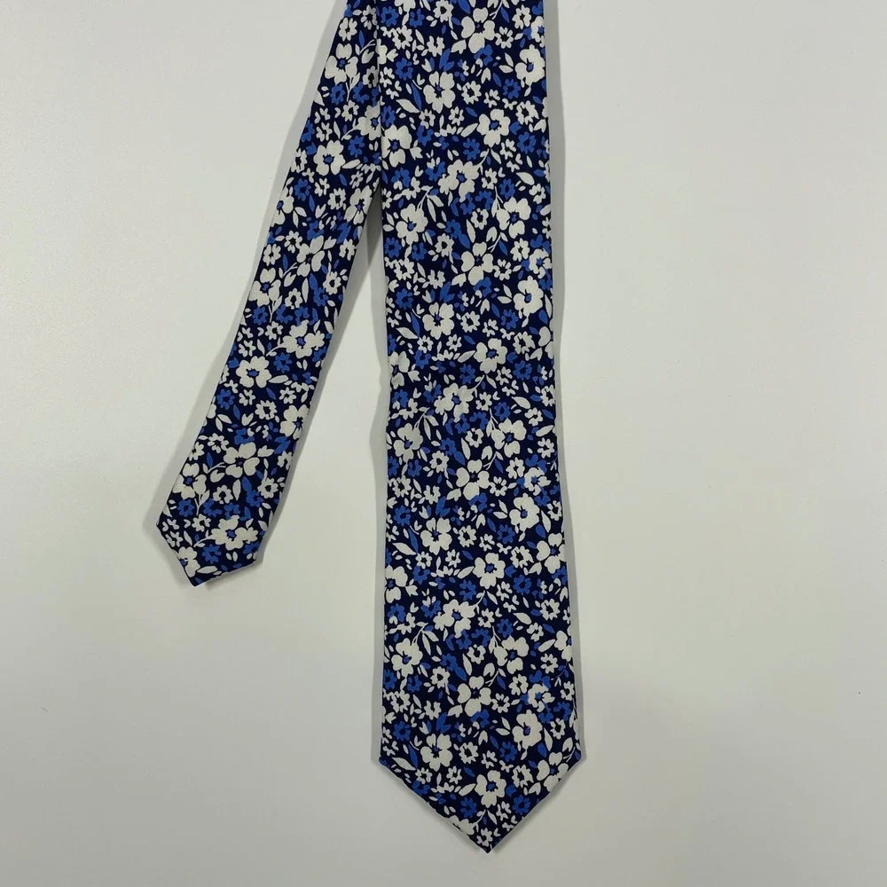 Tommy Hilfiger Blue White Floral Ditsy Print Silk Necktie Mens One Size
